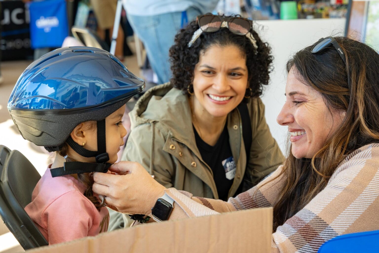 PSL Citizens Summit bike helmet fitting